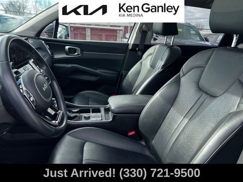 Certified 2023 Kia Sorento S w/ Panoramic Sunroof Package image 11