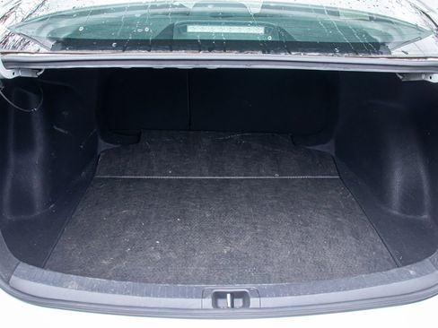 Used 2021 Toyota Corolla LE image 18