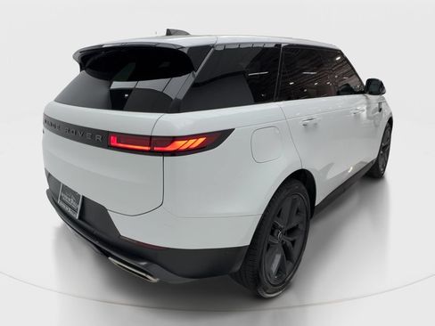 Used 2025 Land Rover Range Rover Sport SE AWD/4WD image 7