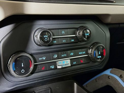 Used 2022 Ford Bronco Wildtrak AWD/4WD image 8