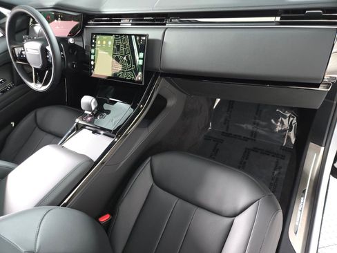 New 2026 Land Rover Range Rover Sport Dynamic SE AWD/4WD image 19