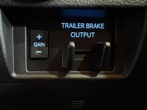 Used 2021 Toyota Tundra 1794 Edition image 16