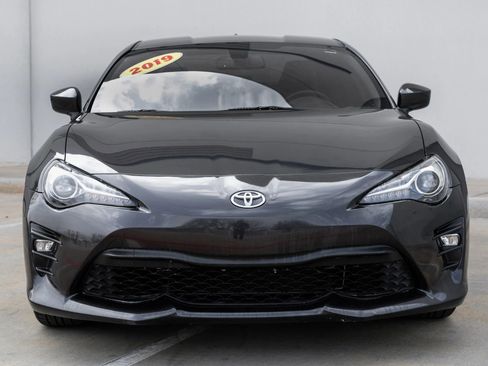 Used 2019 Toyota 86 image 11