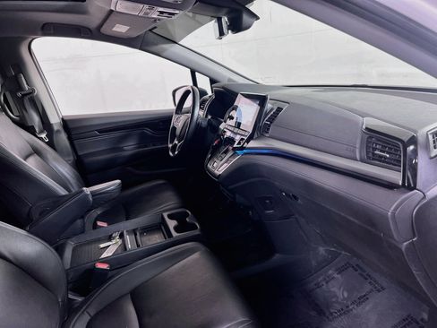 Used 2023 Honda Odyssey Touring image 32