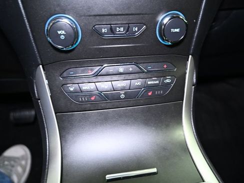 Used 2020 Ford Edge SEL w/ Convenience Package image 34