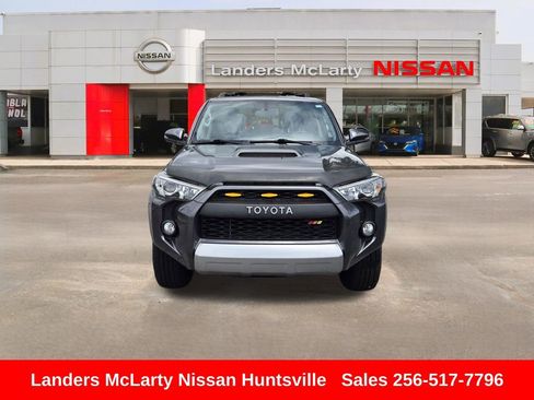 Used 2019 Toyota 4Runner TRD Off-Road Premium AWD/4WD image 11