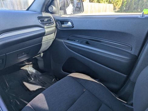 Used 2022 Dodge Durango SXT w/ Blacktop Package AWD/4WD image 17