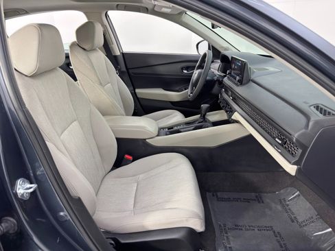 Used 2023 Honda Accord EX image 15