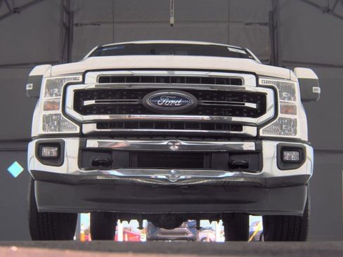 Used 2022 Ford F250 Lariat image 6