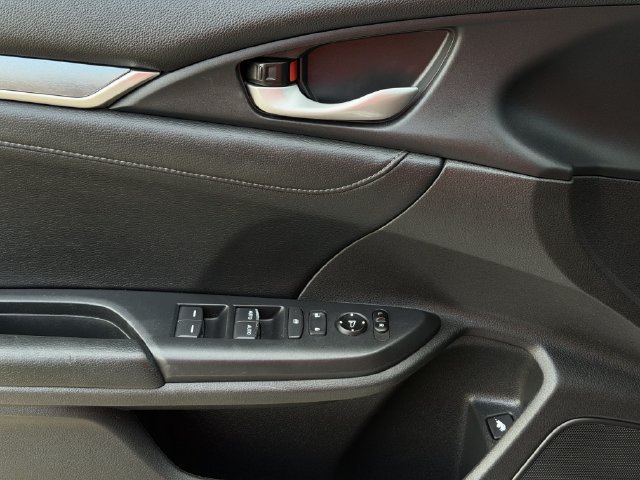 Used 2017 Honda Civic Touring image 23
