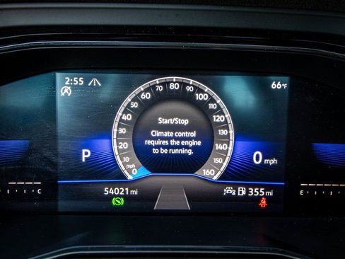 Used 2022 Volkswagen Jetta SE image 33