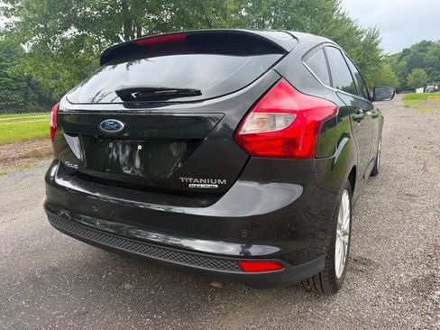 Used 2013 Ford Focus Titanium FWD image 4