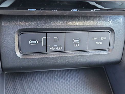 Used 2025 Hyundai Tucson Limited AWD/4WD image 31
