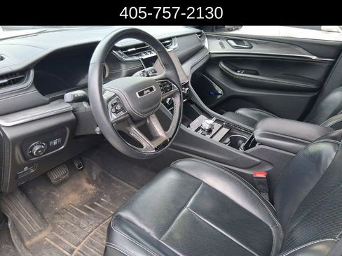 Used 2023 Jeep Grand Cherokee Overland w/ Adv Protech Group III image 4