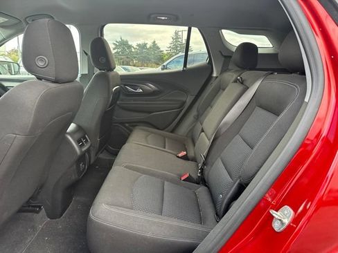 Used 2023 GMC Terrain SLE w/ Driver Convenience Package AWD/4WD image 14