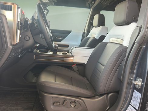 Used 2025 GMC Hummer EV 3X AWD/4WD image 17