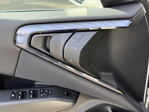 Used 2025 BMW X3 xDrive30i w/ Convenience Package image 20