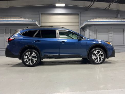 Used 2020 Subaru Outback Limited AWD/4WD image 8