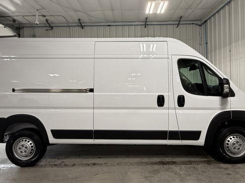 New 2026 RAM ProMaster 2500 image 2