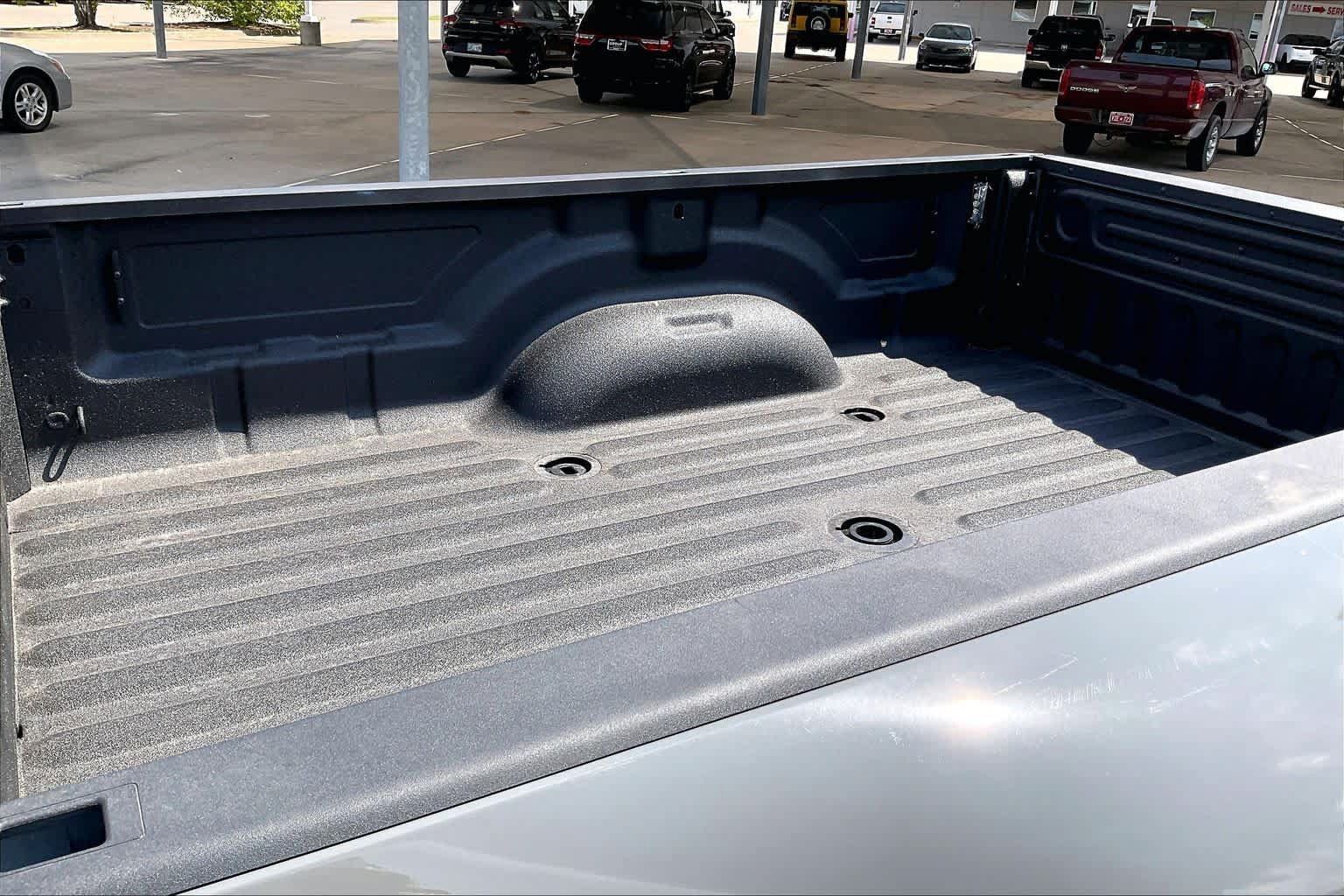 New 2027 RAM 3500 Big Horn AWD/4WD image 16