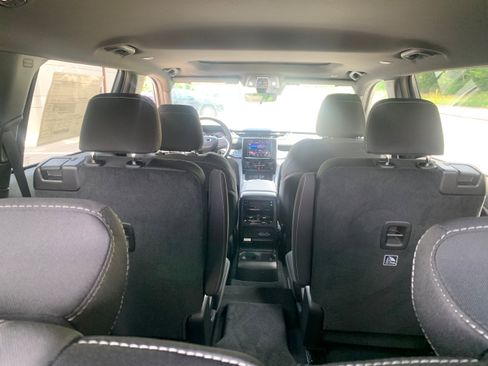 New 2025 Jeep Grand Cherokee L Laredo w/ Luxury Tech Group I image 13