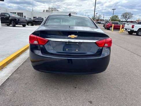 Used 2015 Chevrolet Impala LT w/ Convenience Package FWD image 9