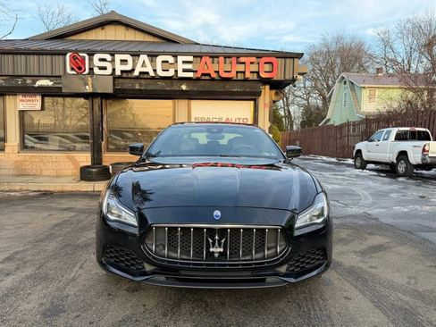 Used 2018 Maserati Quattroporte S image 2
