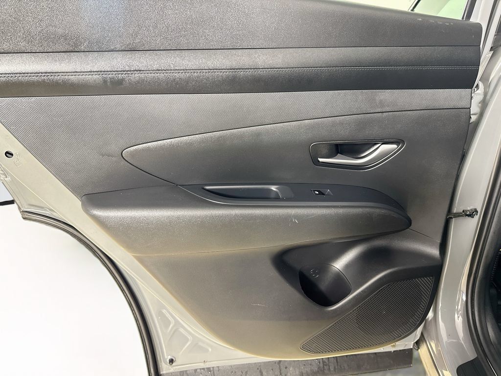 Used 2025 Hyundai Tucson SEL AWD/4WD image 21
