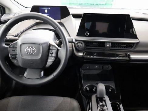 Used 2024 Toyota Prius LE image 14
