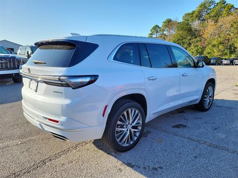 New 2026 Buick Enclave Avenir w/ Super Cruise Package image 6