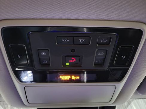 Used 2025 Toyota Grand Highlander AWD image 21