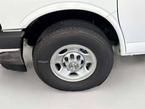 New 2026 Chevrolet Express 2500 w/ Driver Convenience Package RWD image 19