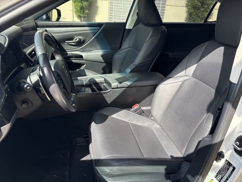 Used 2022 Lexus ES 350 w/ Premium Package FWD image 16
