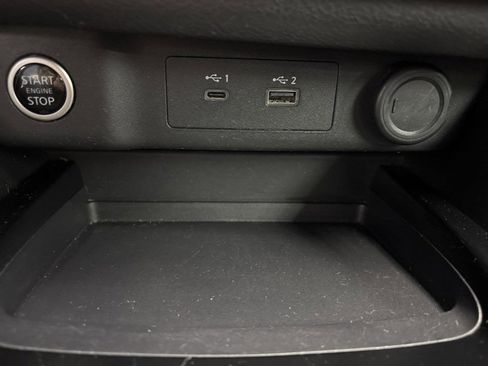 Used 2023 Nissan Rogue SV image 21