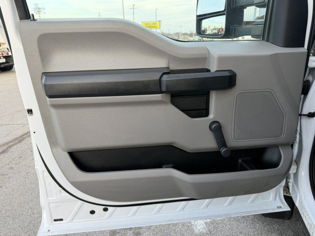Used 2019 Ford F550 2WD Regular Cab Super Duty image 23