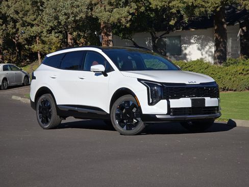 New 2026 Kia Sportage SX image 2