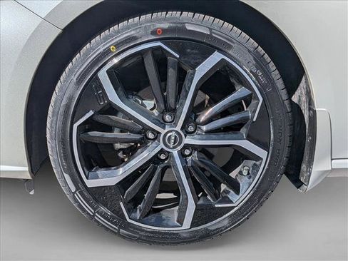 Used 2023 Nissan Altima 2.5 SR w/ SR Premium Package FWD image 22