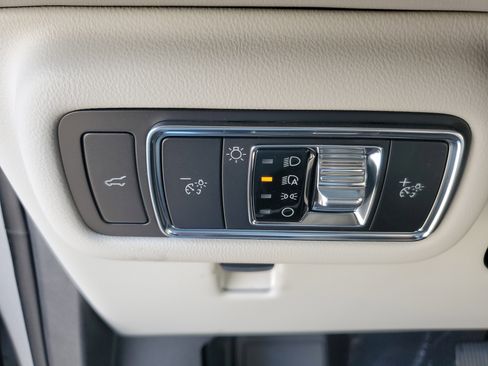 New 2026 Lincoln Nautilus Premier w/ Equipment Group 102A image 14