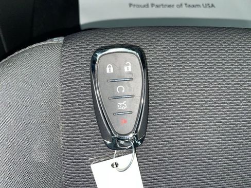 Used 2017 Chevrolet Cruze LT image 22