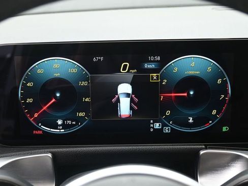 Used 2022 Mercedes-Benz GLB 250 GLB 250 image 18