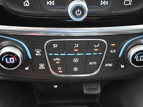 Used 2019 Chevrolet Traverse Premier w/ LPO, Blackout Package AWD/4WD image 18