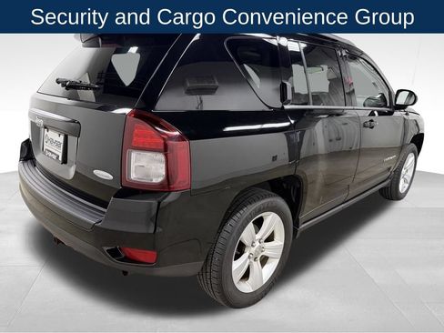 Used 2014 Jeep Compass Latitude w/ Sun/Sound Group AWD/4WD image 8