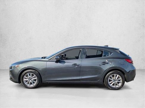 Used 2016 MAZDA MAZDA3 i Grand Touring image 3