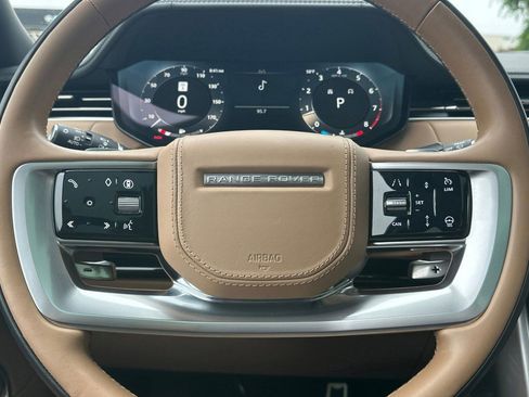 Used 2024 Land Rover Range Rover Autobiography AWD/4WD image 17