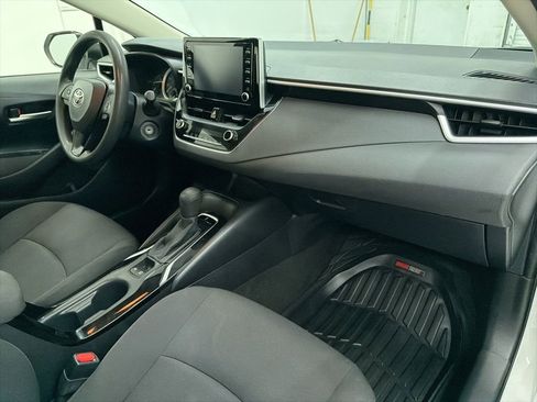 Used 2020 Toyota Corolla LE image 27