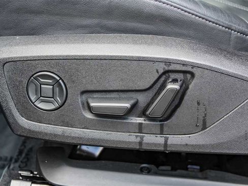 Used 2025 Audi Q6 e-tron Premium w/ Convenience Package image 20