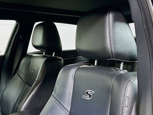 Used 2017 Chrysler 300 S w/ 300S Premium Group image 21