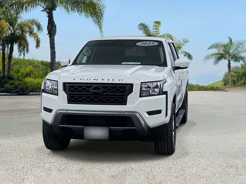 Certified 2023 Nissan Frontier SV RWD image 7