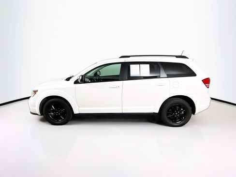 Used 2020 Dodge Journey SE w/ SE Popular Equipment Group image 7