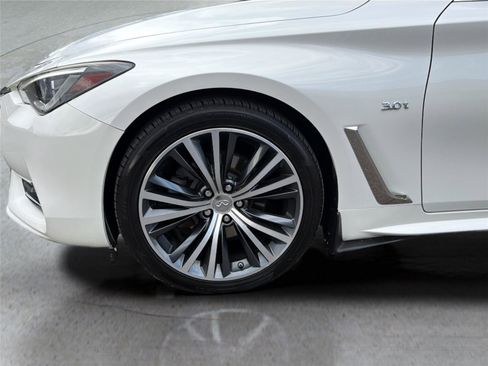 Used 2018 INFINITI Q60 3.0t Luxe w/ Sensory Package 3.0T Luxe AWD/4WD image 39